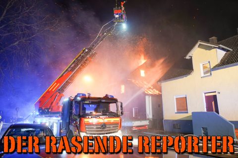 Lütgendortmunder-Hellweg-Dachstuhlbrand-002