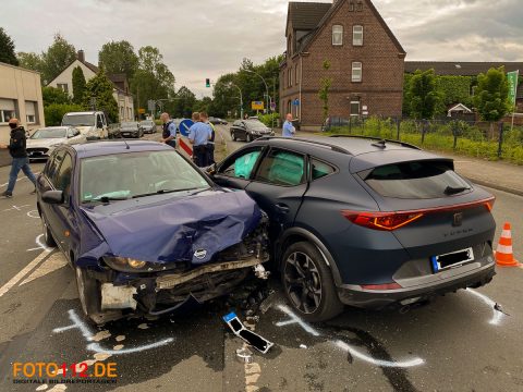 Unfall-Leveringhaeuser-Strasse-004